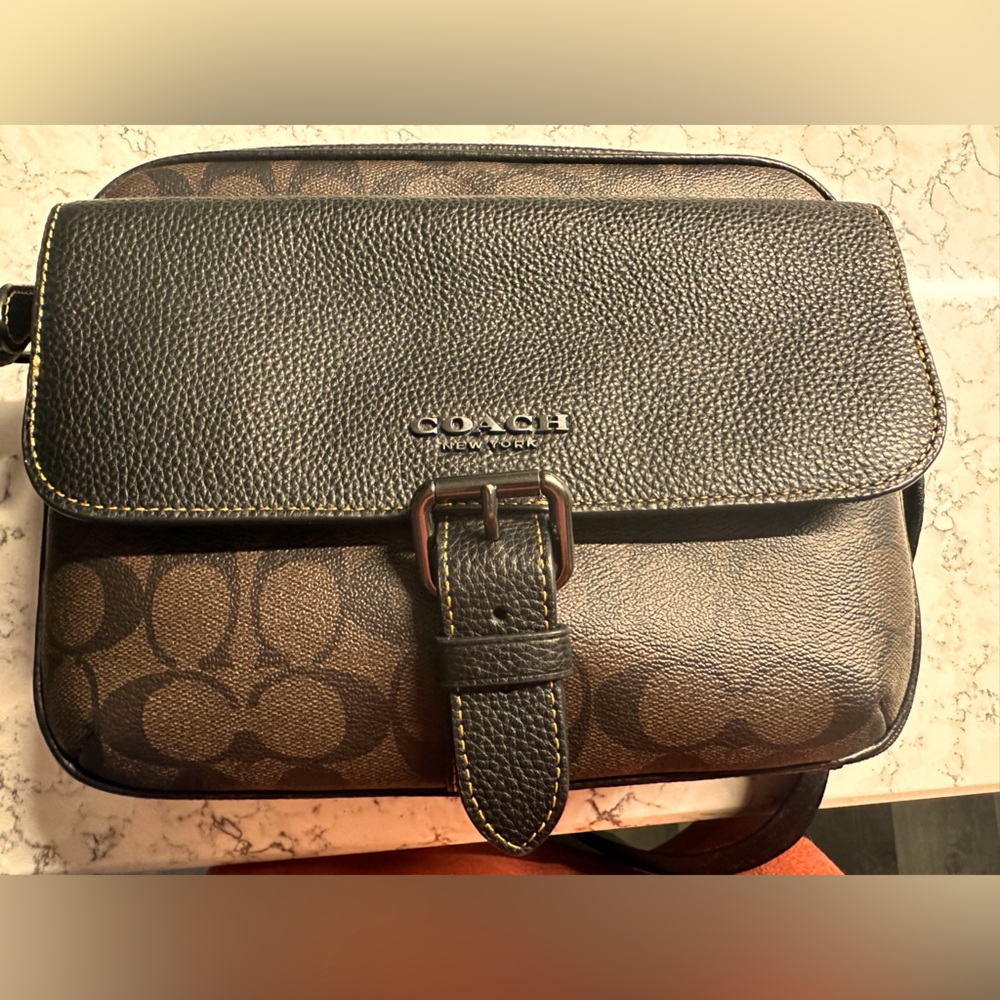 Coach Hudson Crossbody - like new